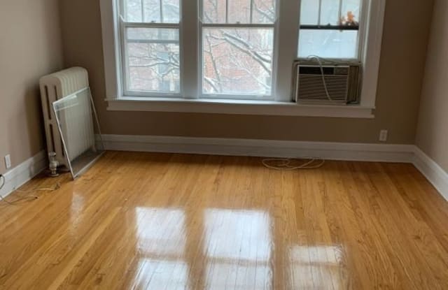 3705 W Byron St - 3705 West Byron Street, Chicago, IL 60618