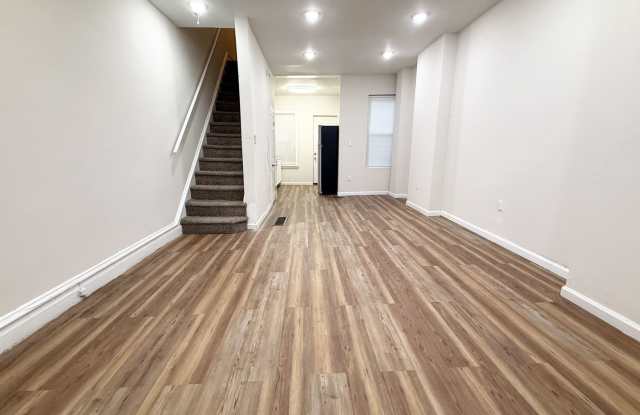 Recently Renovated 2-Bed Townhome Near Temple University! One Month Free for Move-In by November 1st! Gallery 4