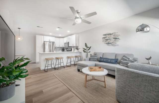 1053 Apollo Beach Boulevard - 1053 Apollo Beach Boulevard, Apollo Beach, FL 33572