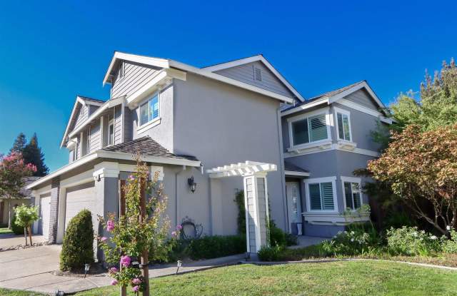 340 Bridgeside Cir - 340 Bridgeside Circle, Danville, CA 94506