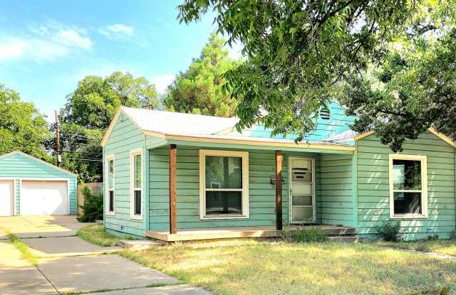 3/1.5/2 DETACHED GARAGE - GREAT HOME IN TECH TERRACE photos photos