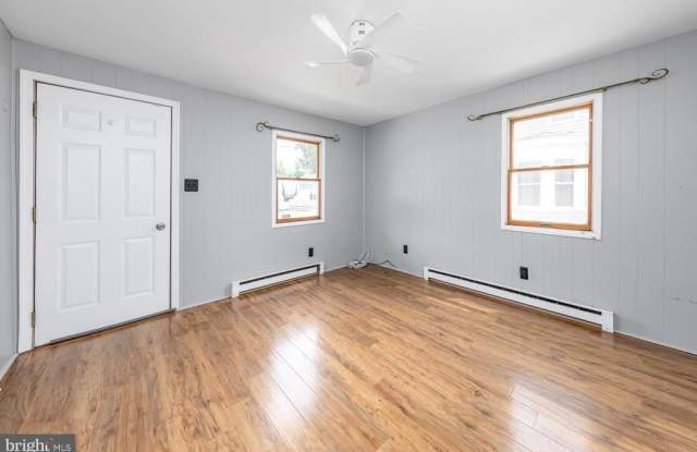 114 E MILLBROOKE Gallery 4
