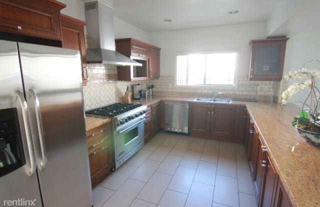 11848 Kiowa Ave 302 - 11848 W Kiowa Ave, Los Angeles, CA 90049
