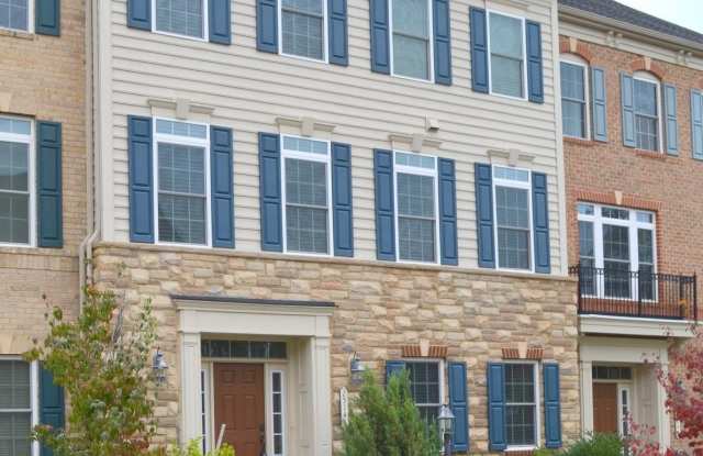 25144 EARLSDON TERRACE - 25144 Earlsdon Terrace, South Riding, VA 20152