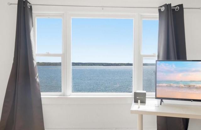 38 Aquidneck Avenue Gallery 4