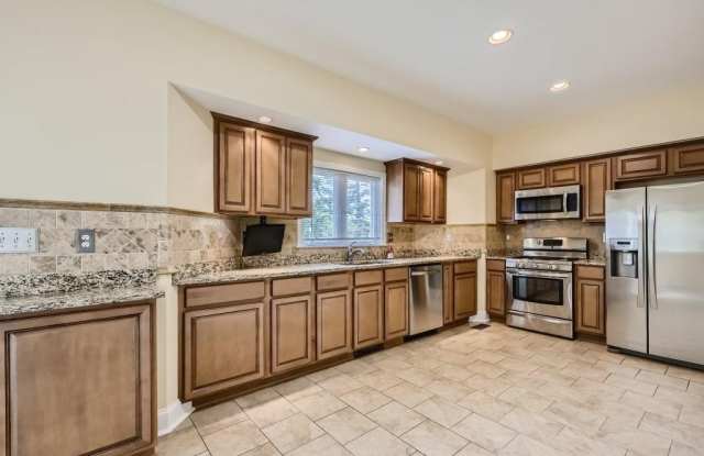 3201 E JOPPA ROAD photos photos