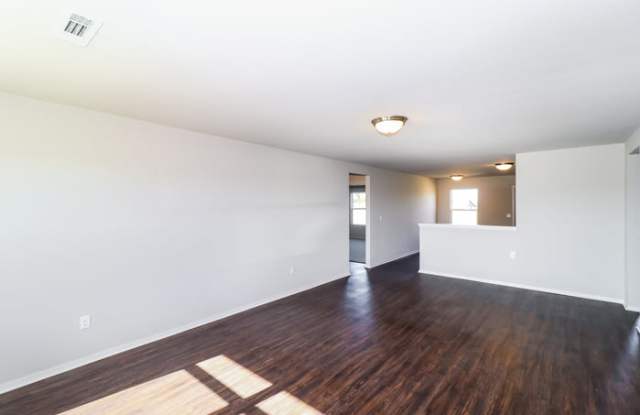 12321 Vernonia Drive Gallery 2