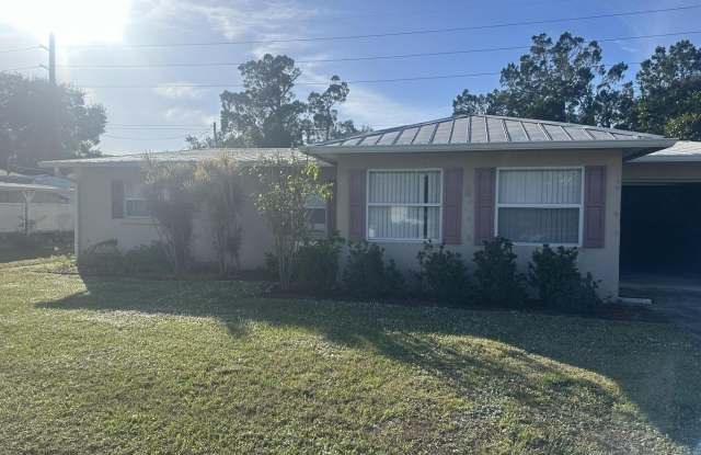 9852 Honeysuckle Drive unit: C photos photos