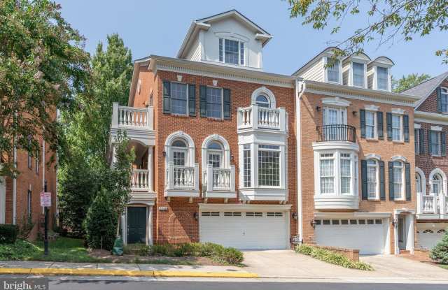7748 LEGERE Court - 7748 Legere Court, Tysons Corner, VA 22102