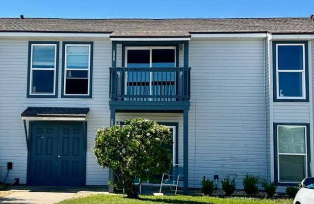 2 Blocks to the Beach! photos photos