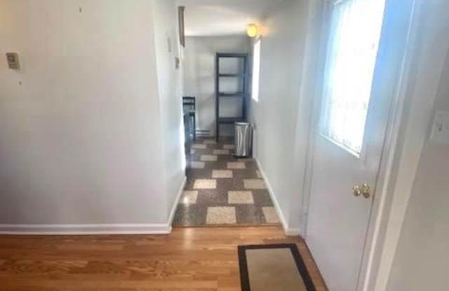 9415 LEE Highway Gallery 2