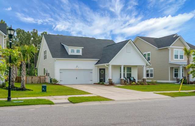 995 Arrowwood Way photos photos
