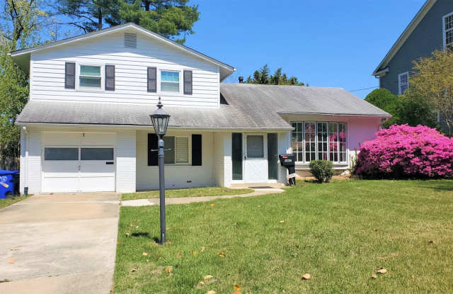 Awesome 3 Bedroom/3 Full Bath Split Level Home in close in Bethesda! photos photos