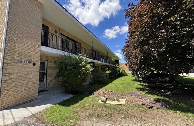 581 Burlington Avenue photos photos