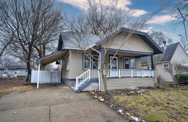 706 Frank Gallery 2