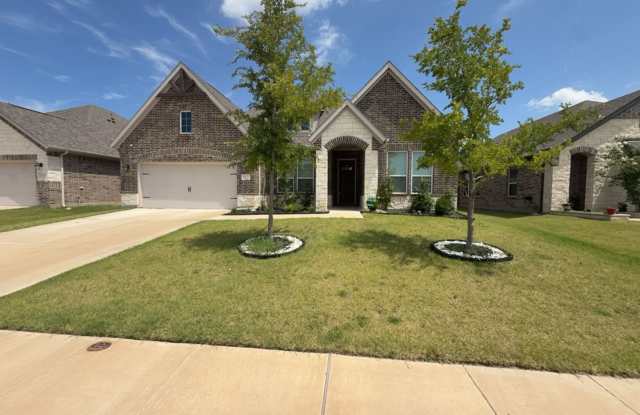 4BR/3BA | Newly Renovated Single Family Home | 2-Car Garage Parking | Covered Back Patio! photos photos