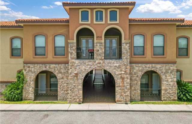2715 Mimosa Street photos photos