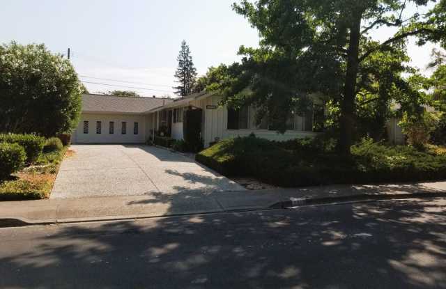 SANTA CLARA - 4 bedroom home with hardwood floors photos photos