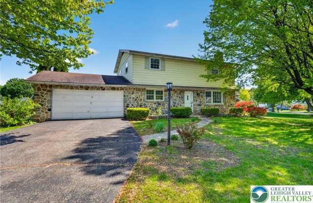 1590 winthrop Avenue photos photos