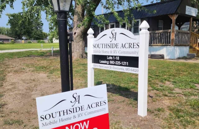 1505 S St Louis St photos photos