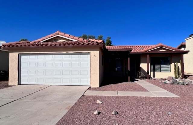 3BR 2Ba Remodeled with Yard and Garage photos photos
