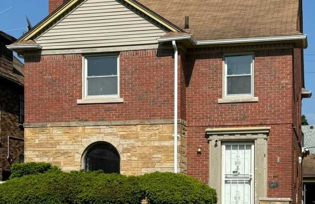 Lovely Westside Home COMING SOON photos photos