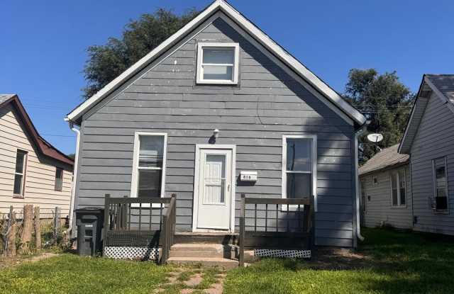 816 Avenue A Gallery 1