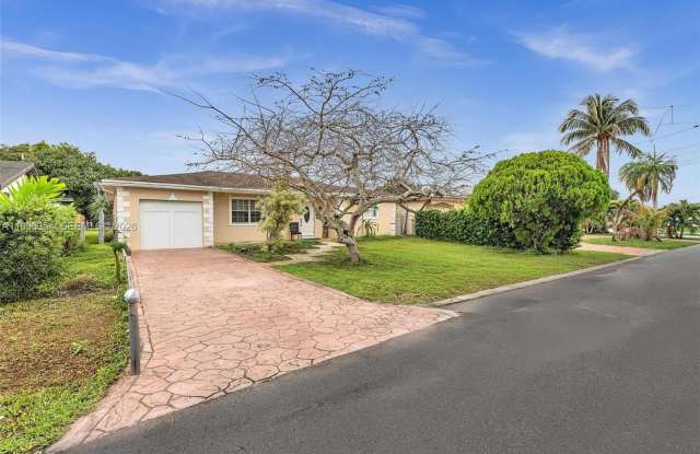 6640 Evergreen Dr photos photos