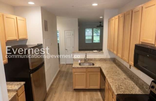 42536 Mayflower Terrace Gallery 2