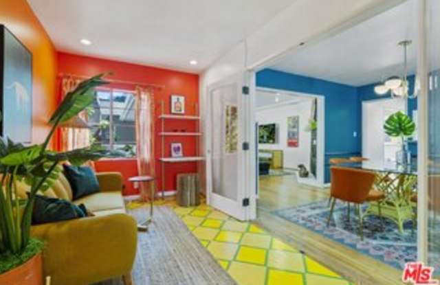 2867 Beachwood Drive photos photos