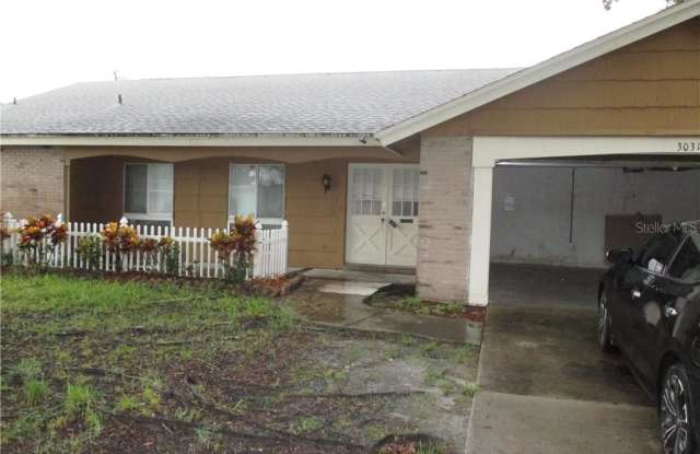 3031 MOOG ROAD - 3031 Moog Road, Beacon Square, FL 34691