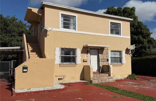 2313 NW 14th St photos photos