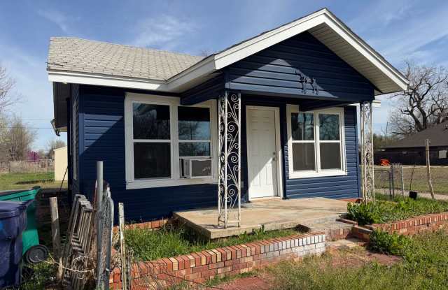 2 bed cute home photos photos