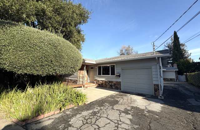 Charming 2-Bedroom Duplex Unit in Redwood City – Prime Location! photos photos