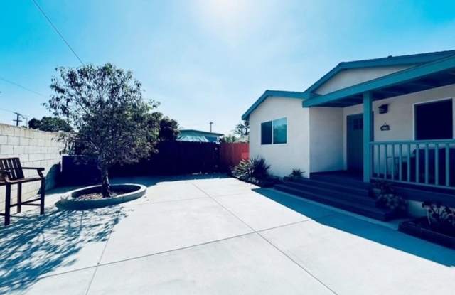 Coastal Luxury Living – Fully Furnished Home with Private Remote Gated Entry! photos photos
