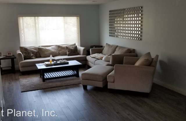 3229 Fairlomas Gallery 3