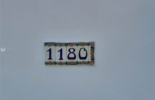 1180 Biarritz Dr Gallery 4