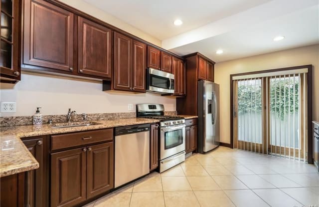 4323 Katonah Avenue - 4323 Katonah Avenue, Bronx, NY 10470