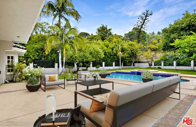 400 EVELYN PL - 400 Evelyn Place, Beverly Hills, CA 90210