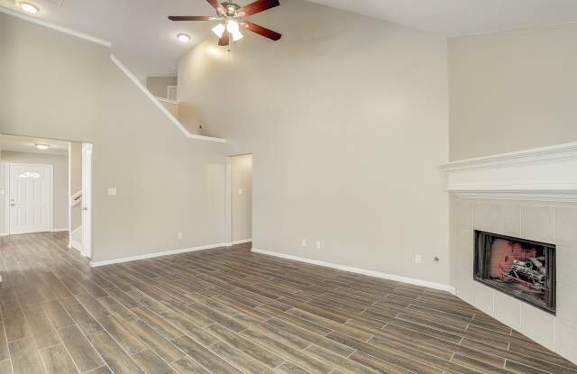 3327 CandlePine Drive Gallery 4