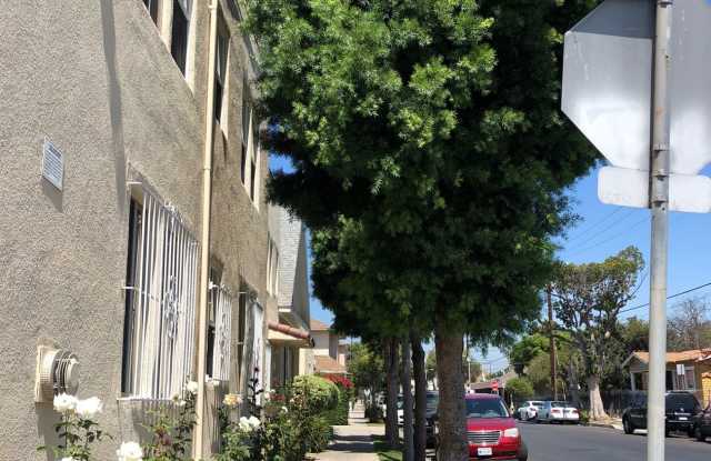 3619 Denker Avenue Gallery 2