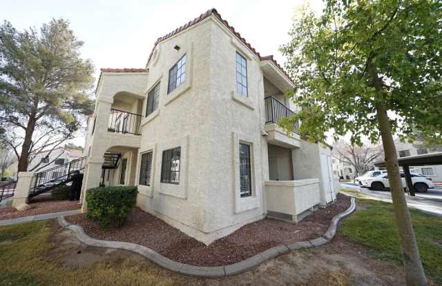 SHOWINGS AVAILABLE NOW photos photos