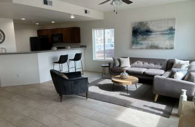 DESERT VIEW VILLAS-  (Ave 8E South to 44th St/ South of Walmart on 8E) Gallery 4