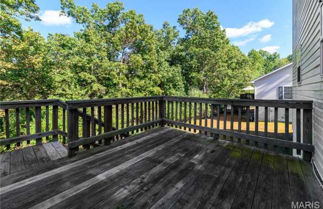 Amazing 4 bedroom 3.5 Bath house - 8 Nathan Street, Waynesville, MO 65583