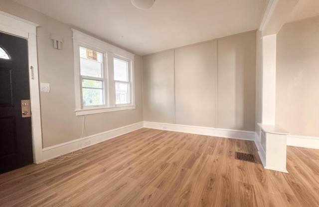 27 E ADAMS Street photos photos