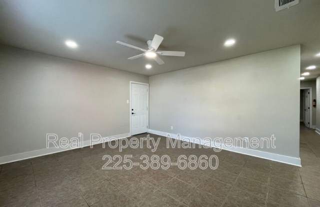 12528 Warfield Ave. Gallery 4