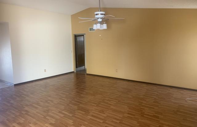 6043 E ACOMA Drive Gallery 4