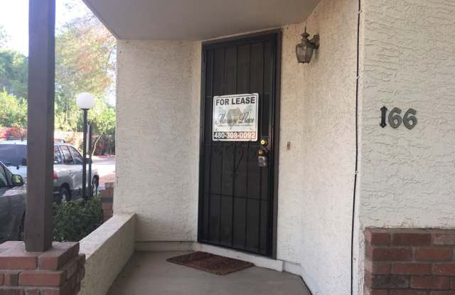 **EXCELLENT 3br/2.5ba/2carport TOWNHOUSE (GUADALUPE & GILBERT)** photos photos