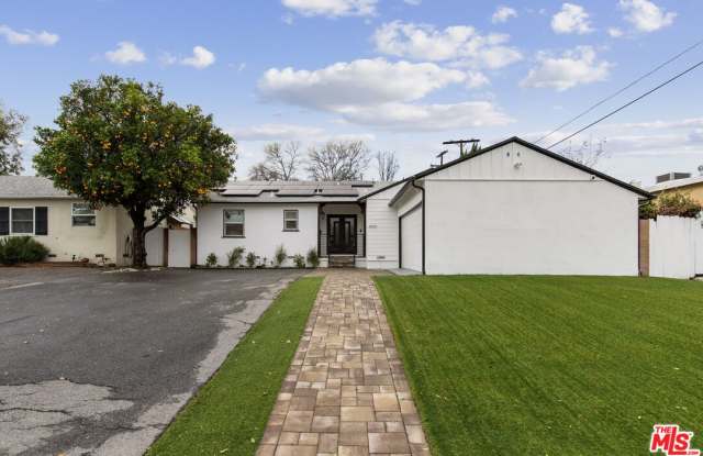 6565 Randi Avenue photos photos