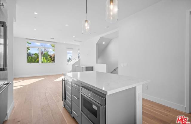 3232 S Barrington Ave photos photos